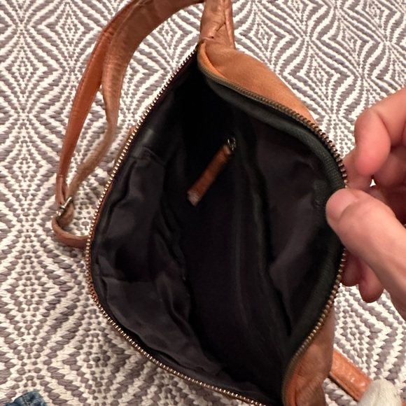 Muud Leather Bumbag - Picture 4 of 6